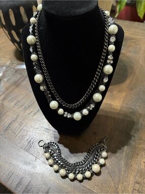 🔥 RARE Authentic GIVENCHY Runway Statement Necklace & Bracelet Set 🔥